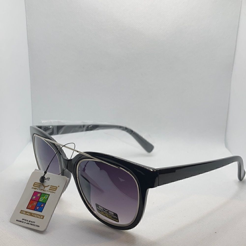 Eyedentification Brow Bar Women’s Black Frame Sunglasses